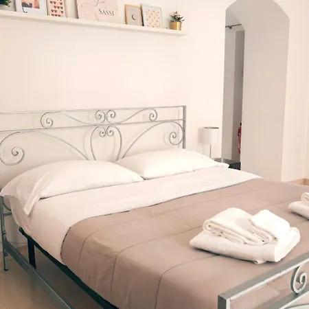 Giu Nei Sassi * Matera