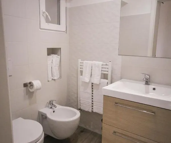 Giu Nei Sassi Матера